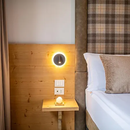 Nigritella Hotel