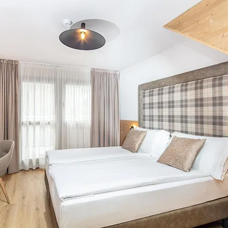 Nigritella Hotel 3*