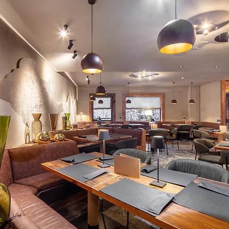 Nigritella Hotel 3*